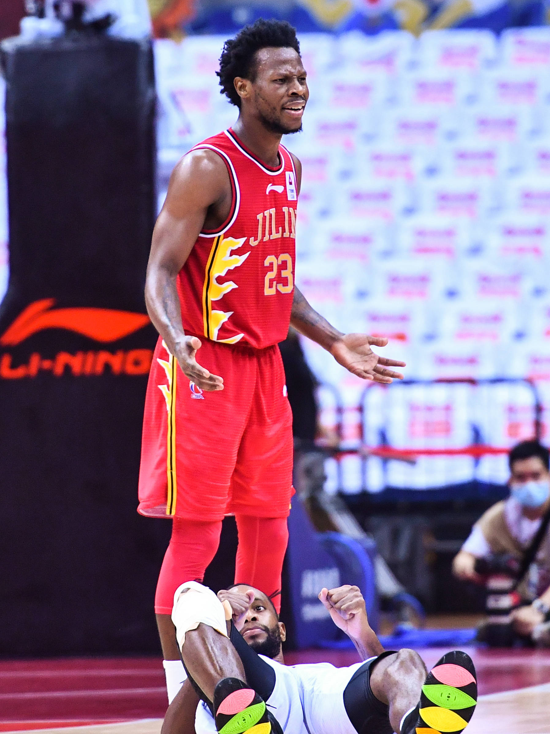 篮网主教练坚信球队能晋级季后赛