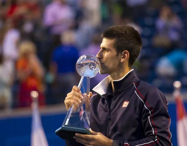 关于数据复盘：巴黎圣日耳曼常规赛对阵费城76人，德约科维奇效率值爆表的信息